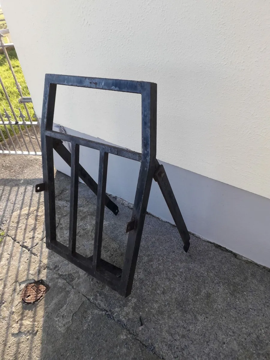 Massey 165 grill guard - Image 1