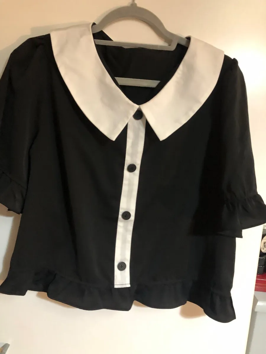 Ladies stunning top size M €3 - Image 2