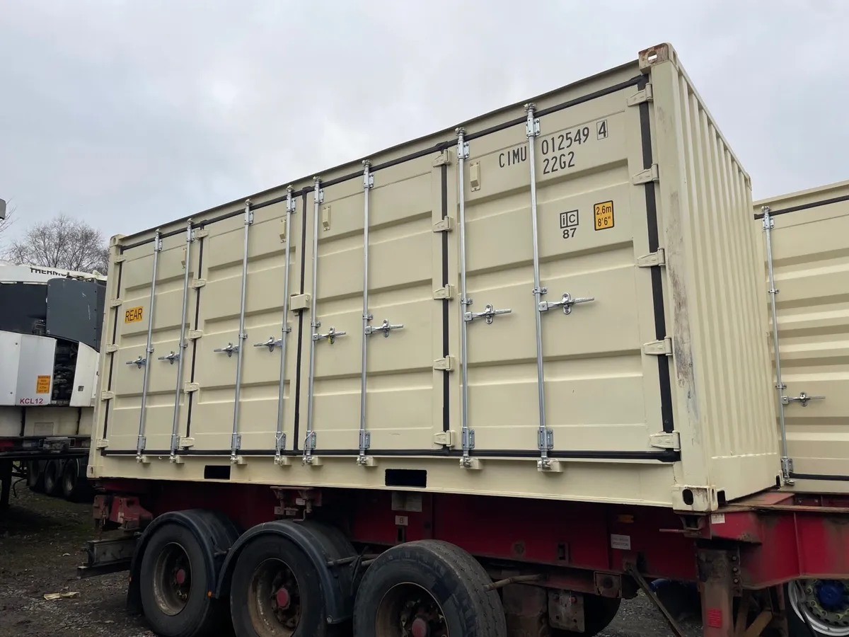 Unused shipping containers - Image 1