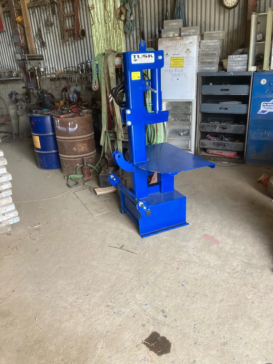 Log splitter - Image 1