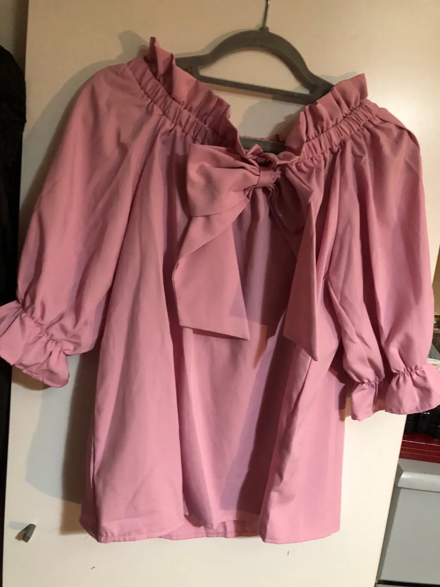 Ladies stunning top size M €3 - Image 1