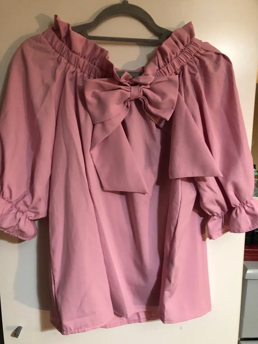Ladies stunning top size M €3 - Image 2