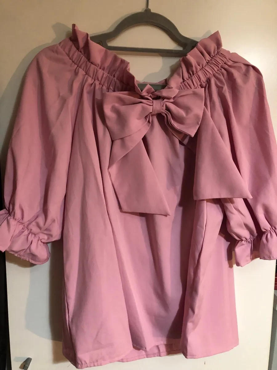 Ladies stunning top size M €3 - Image 3