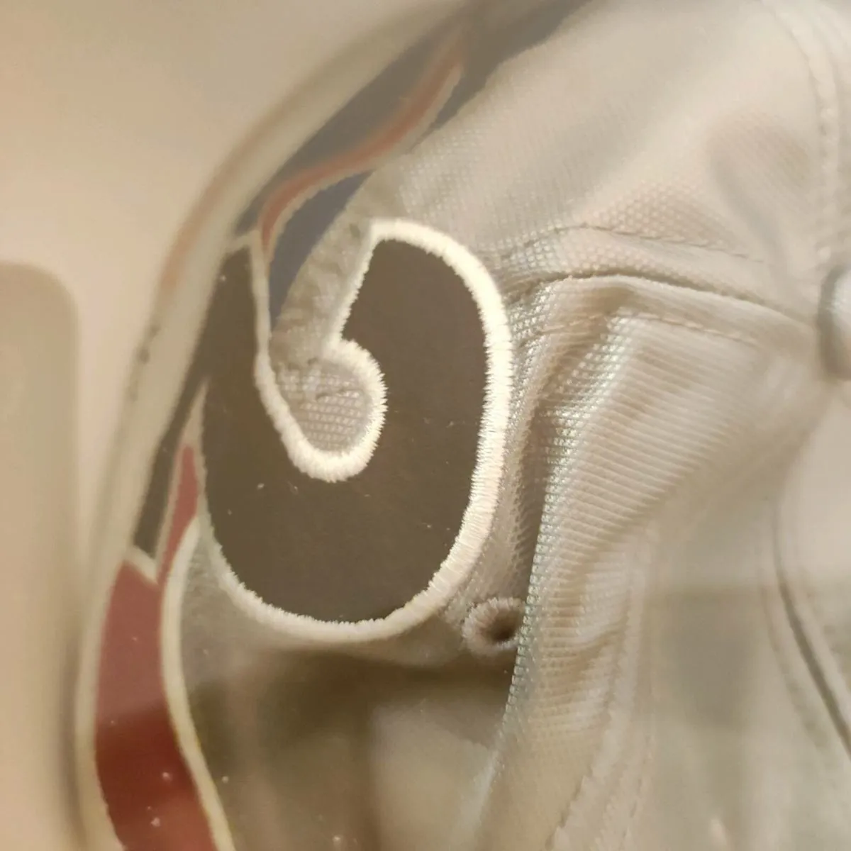 Signed formula 1 Lewis Hamilton cap - Image 2