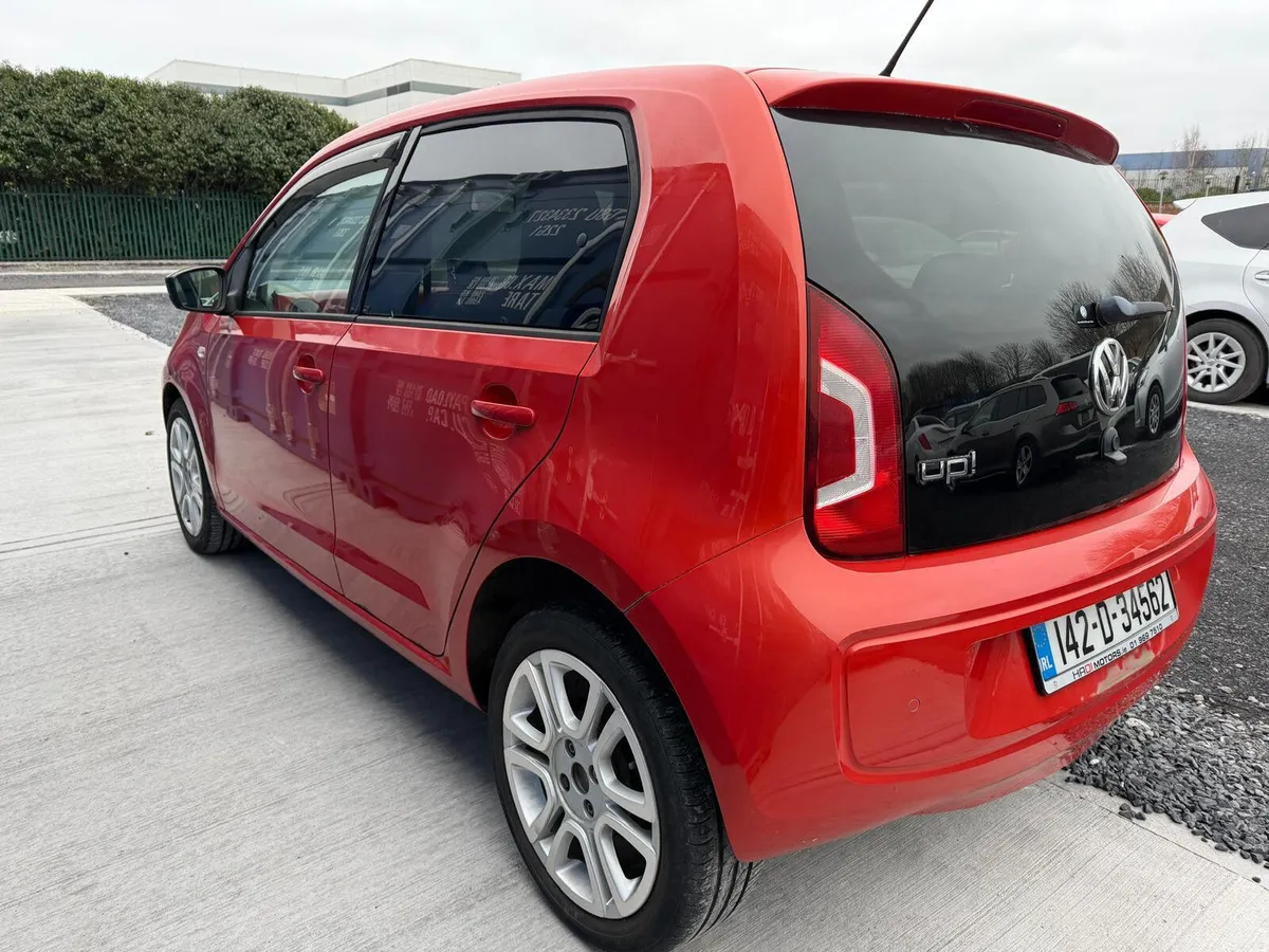 Volkswagen up! 2014 - Image 4