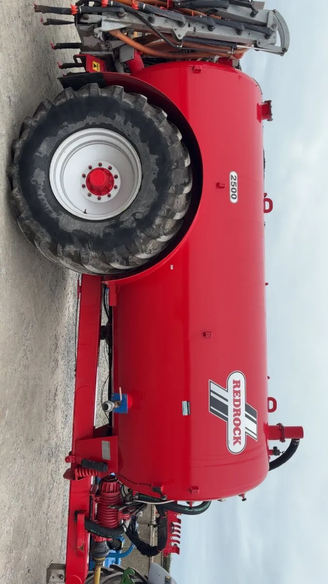 2500 Gallon Tanker - Image 3