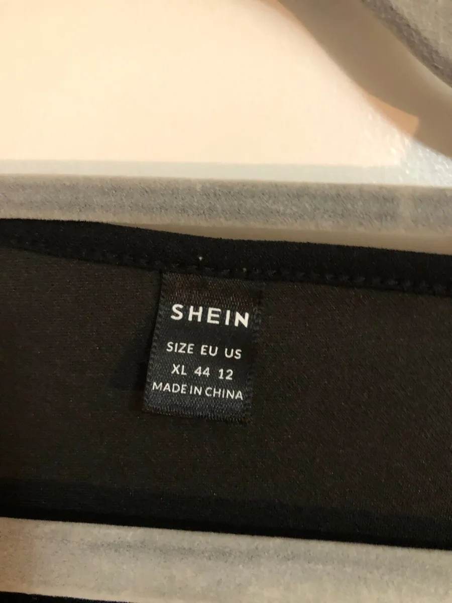 Ladies stunning top size XL €3 - Image 3