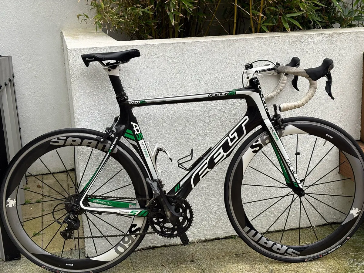 Felt AR5 2010 with SRAM carbon fibre wheels - Image 2