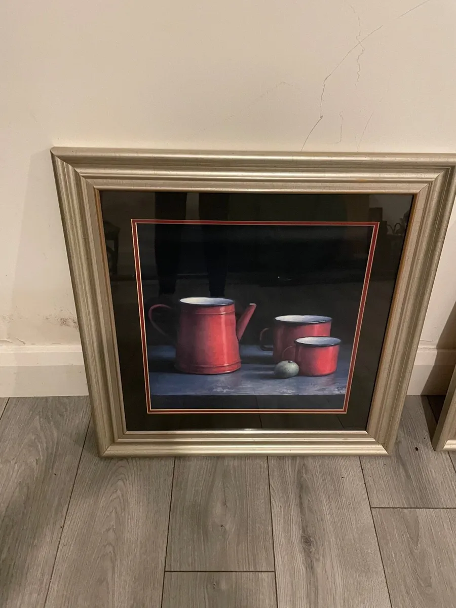 2 kitchen pictures - Image 2