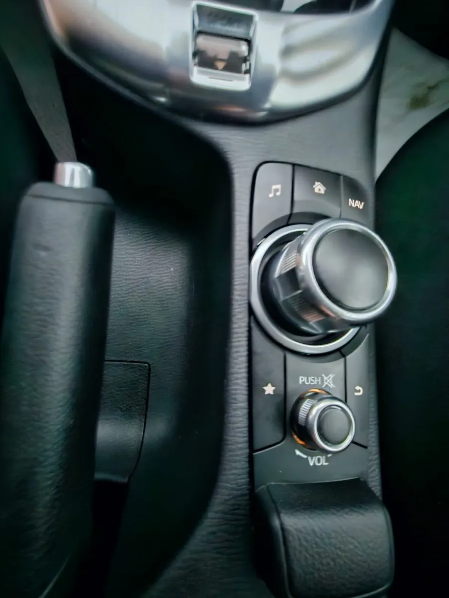 Mazda Demio 2017 automatic €6990 - Image 4