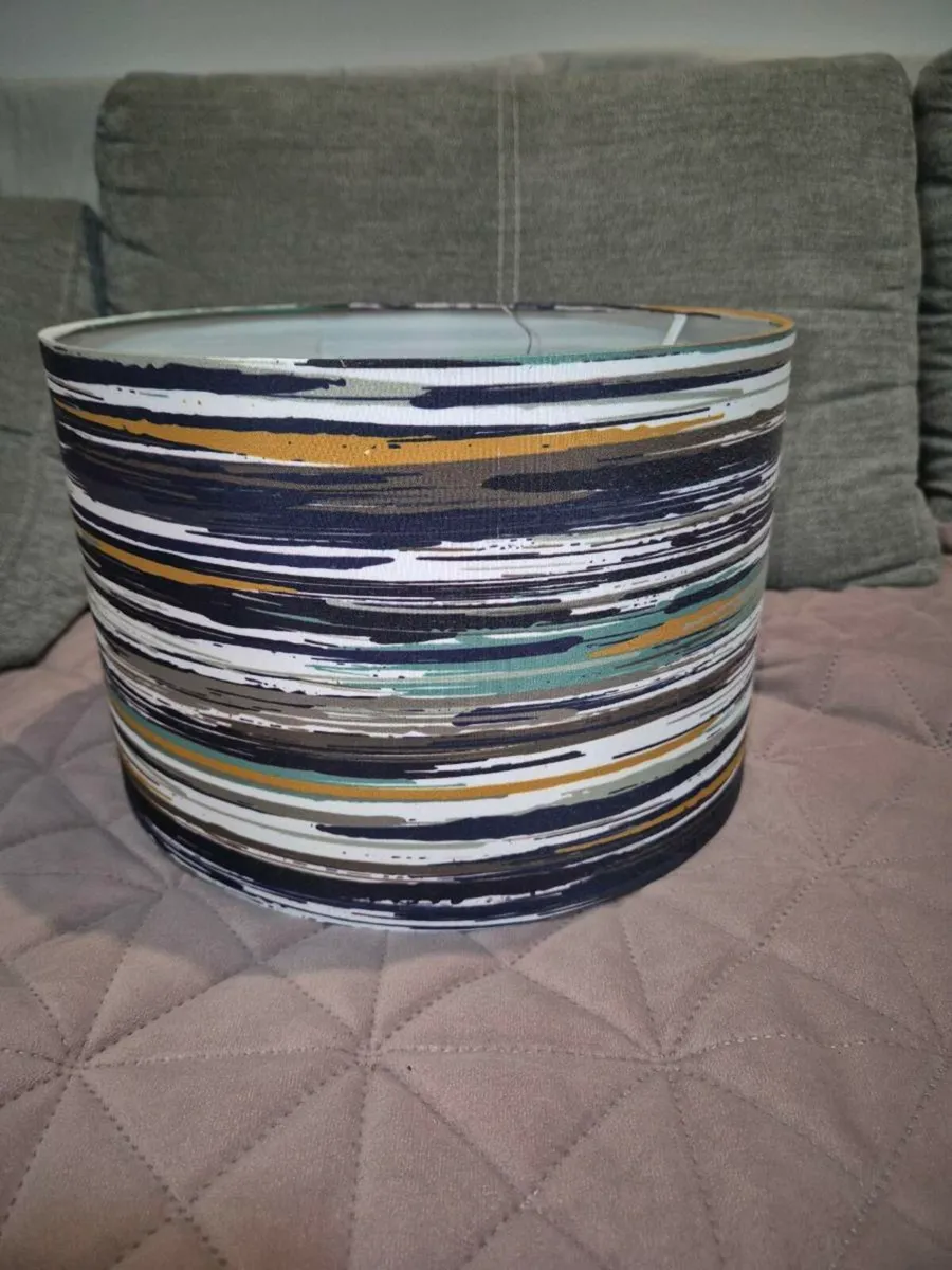 Light shade - Image 1