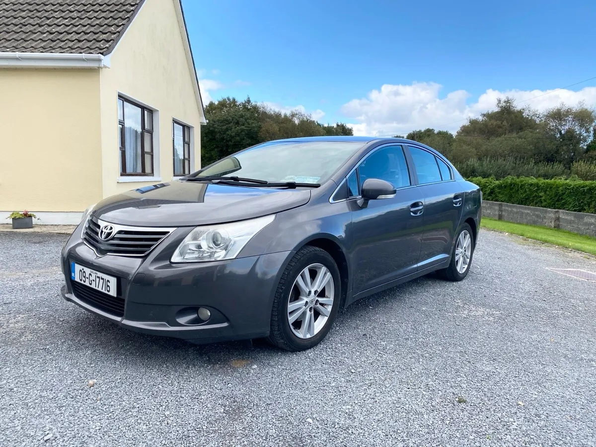 2009 Toyota Avensis D4D T4 High Spec!! - Image 1