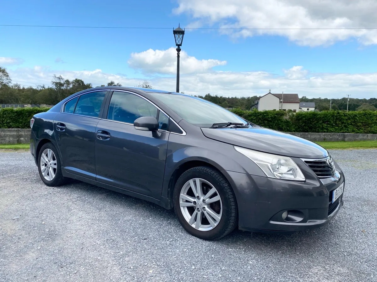 2009 Toyota Avensis D4D T4 High Spec!! - Image 3
