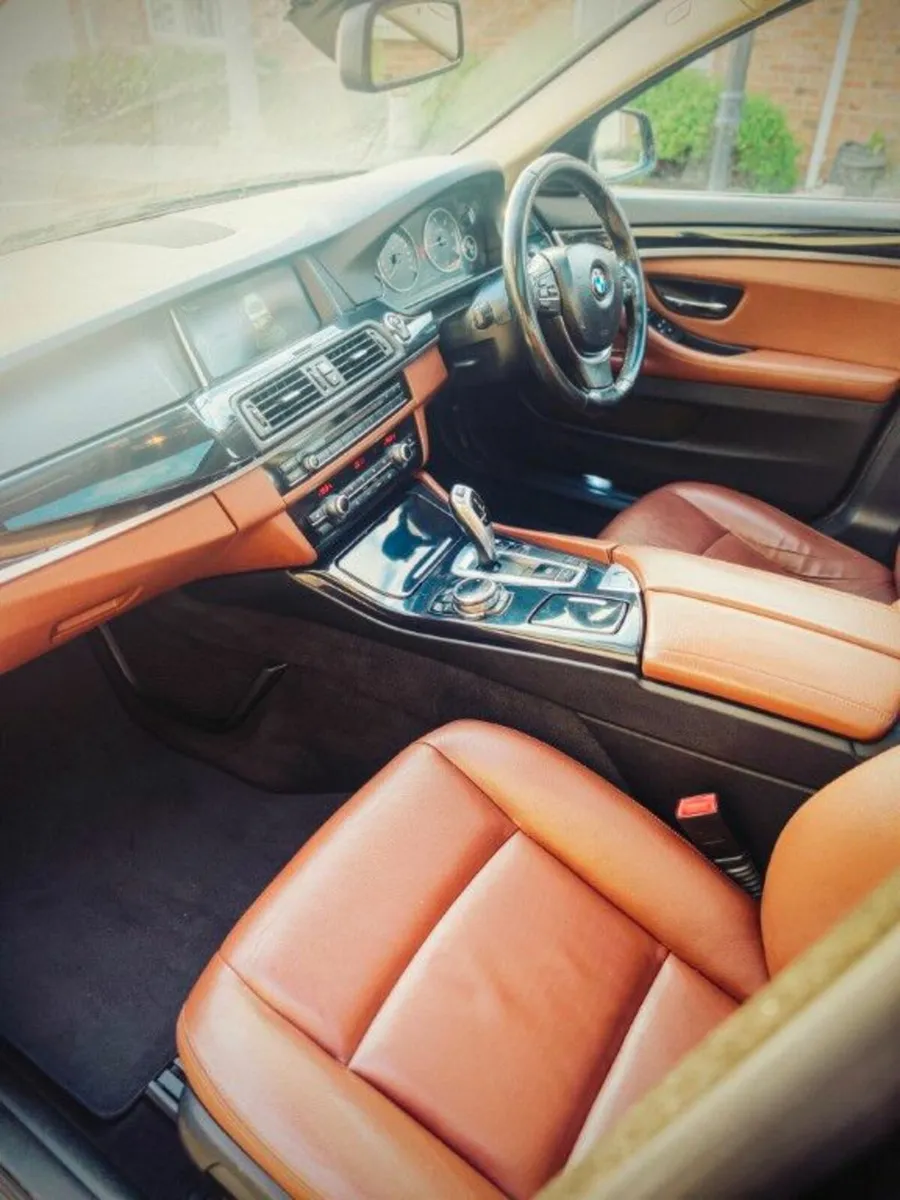 BMW 5-Series 2013 - Image 2