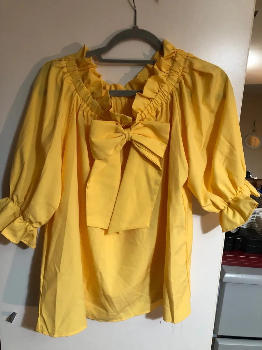 Ladies stunning top size L €3 - Image 1