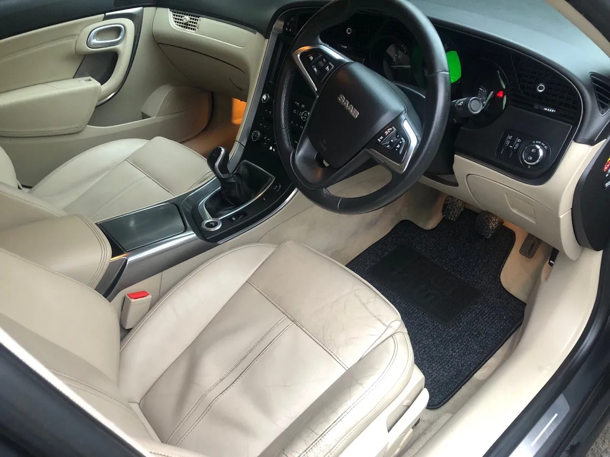 S A A B 95 TiiD 4 EXECUTIVE AS NEW BEAUTIFUL 😻 - Image 2