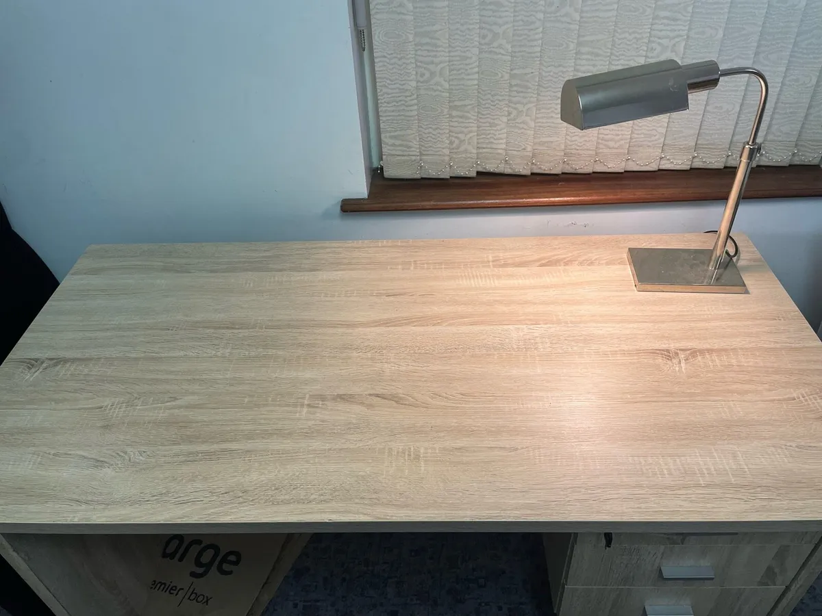 Desk - Image 3