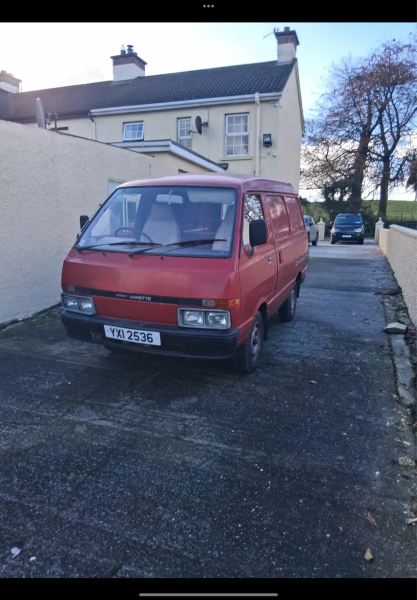 1992 nissan vanette - Image 2
