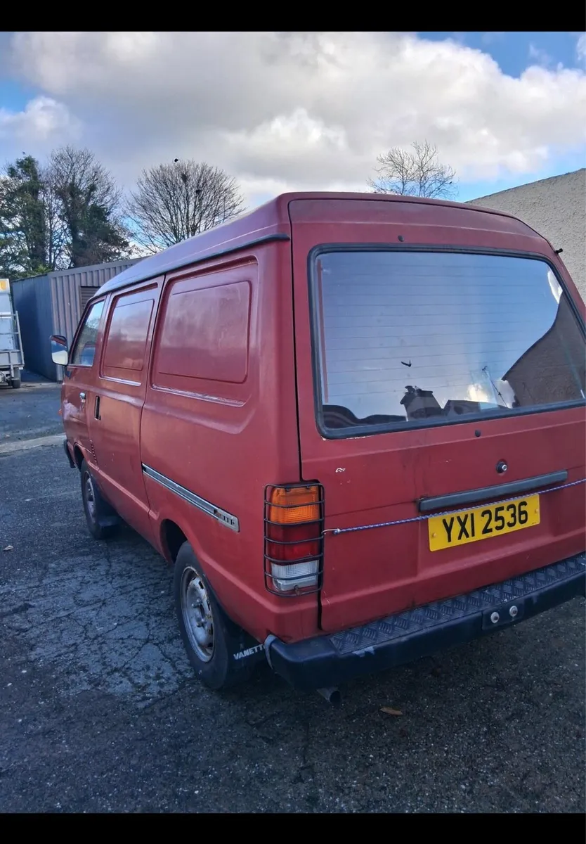 1992 nissan vanette - Image 3
