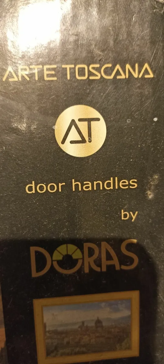 Chrome Door Handles and Sash Lock - Image 4