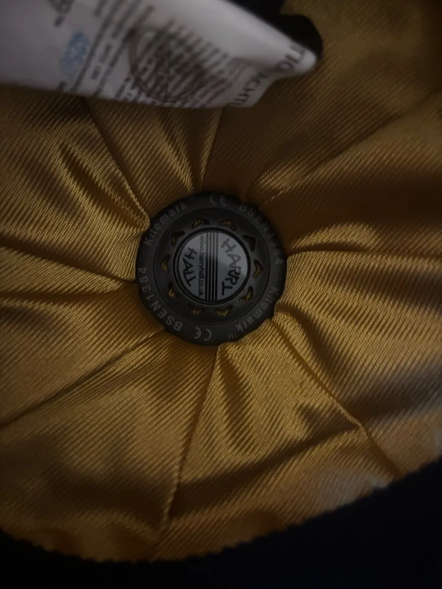 Kids horse riding helmet - Image 3