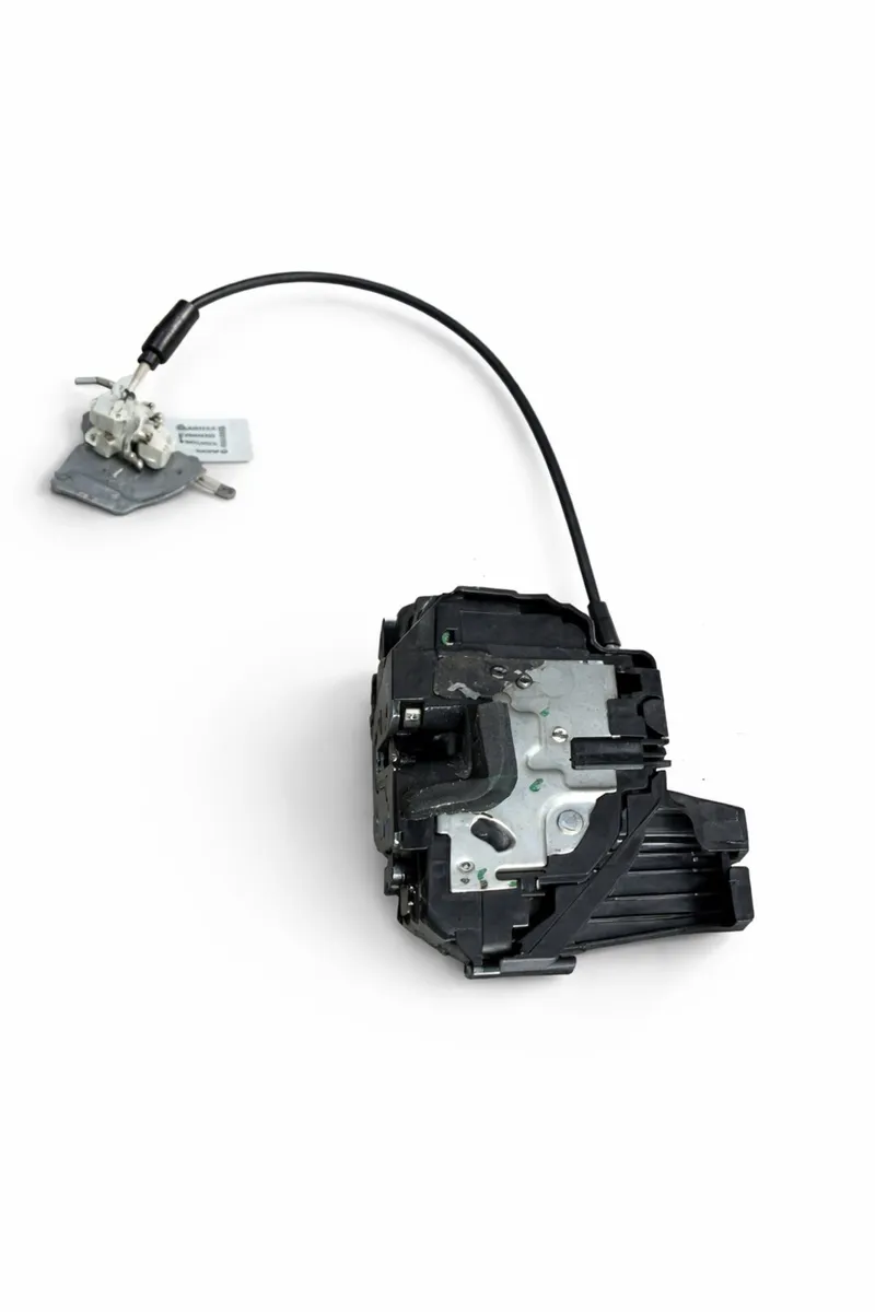 Renault Clio MK3 Passenger Door Lock / Latch