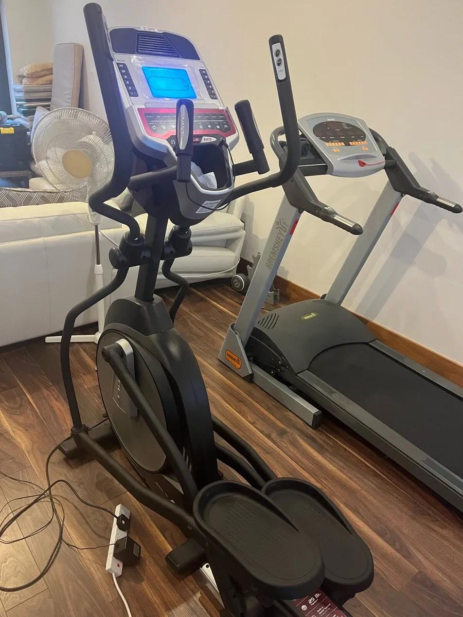 Cross Trainer - Image 1