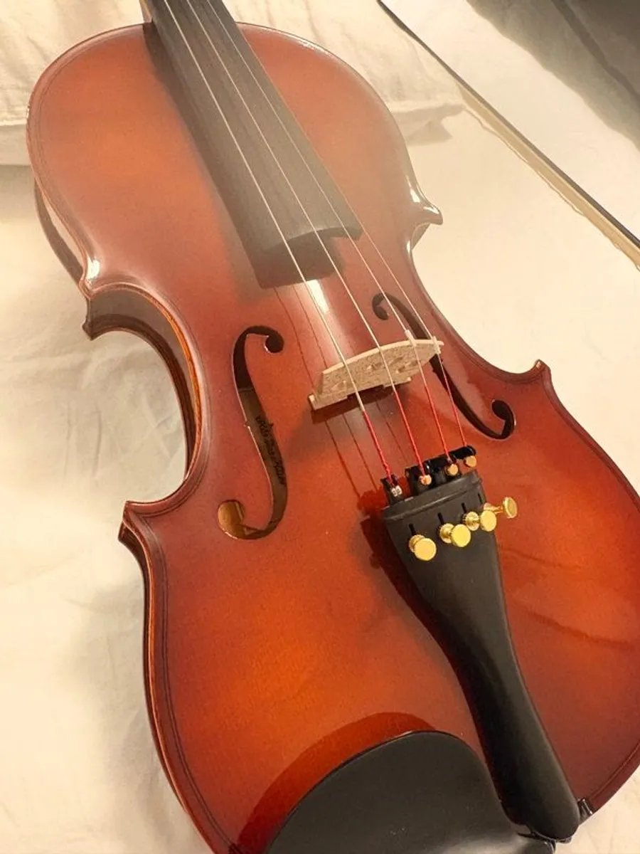 Student Violin 4/4 - Image 3