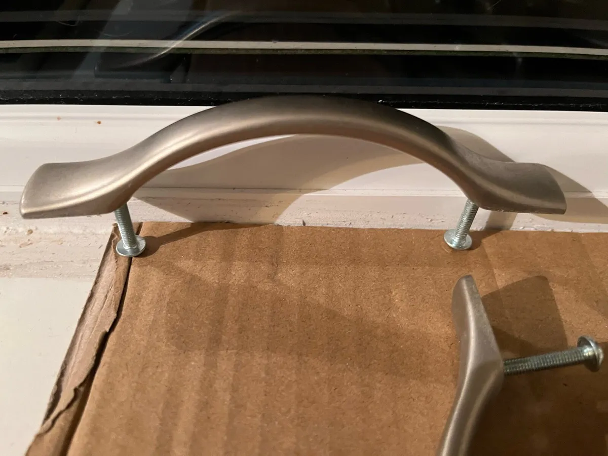 Brushed chrome cabinet handles - Image 4