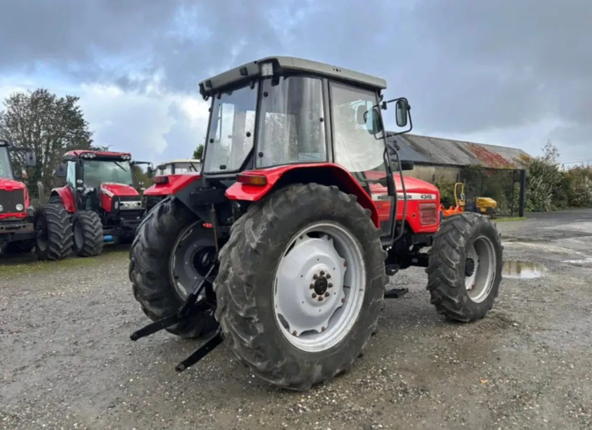2002 Massey Ferguson 4345 - Image 3