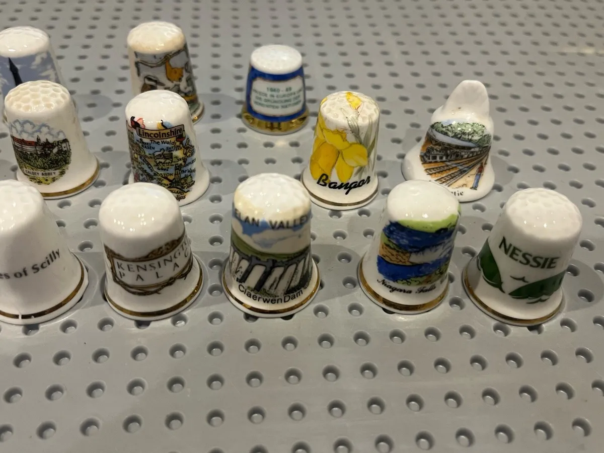 Vintage Thimbles - Image 3
