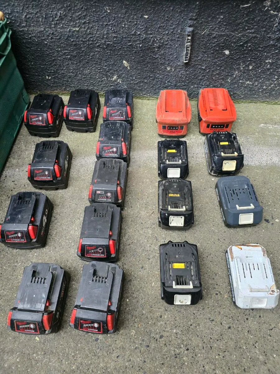 Milwaukee ,makita, hilitibatteries selling in bulk - Image 4