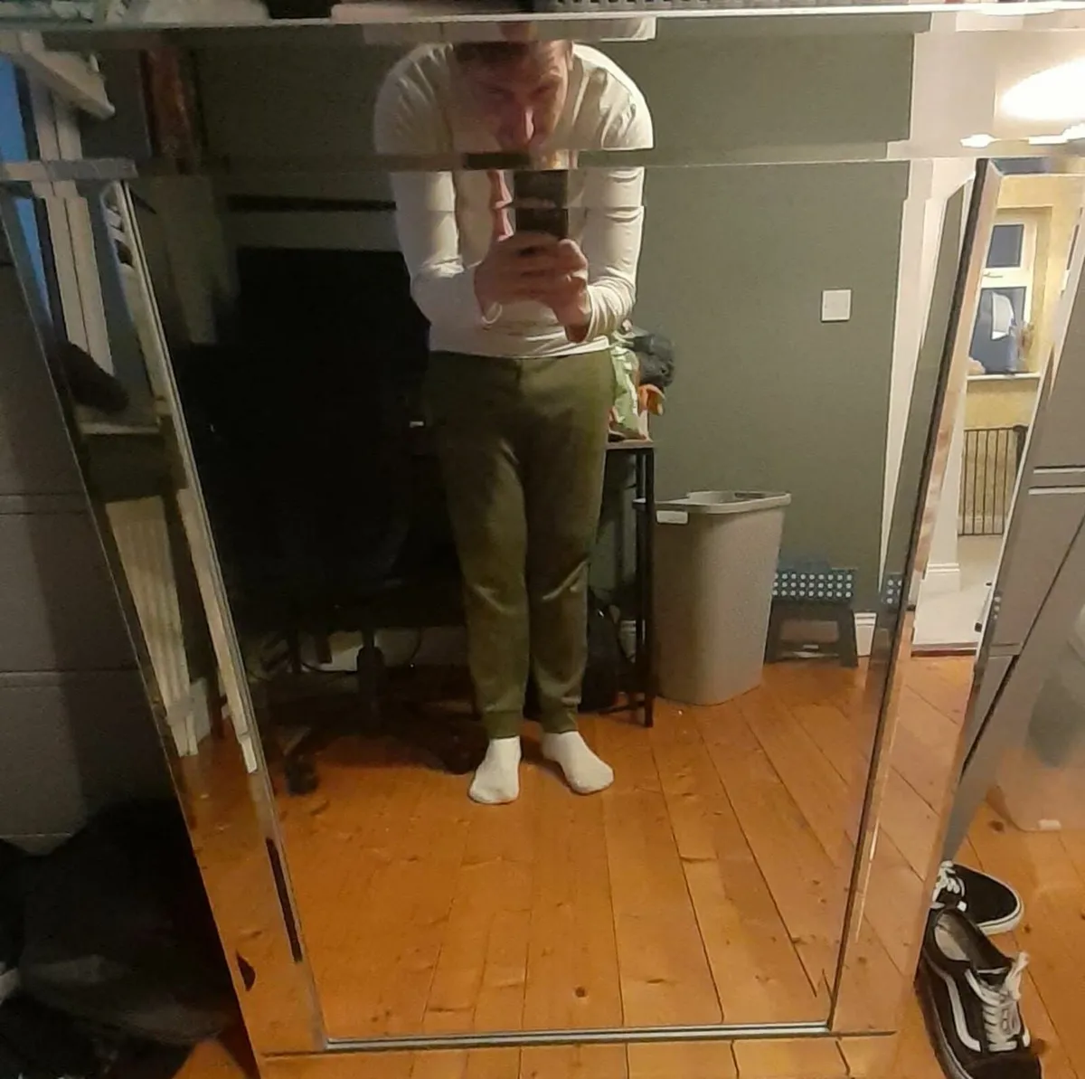 Large Wall Mirror FREE TO TAKE AWAY - Image 1