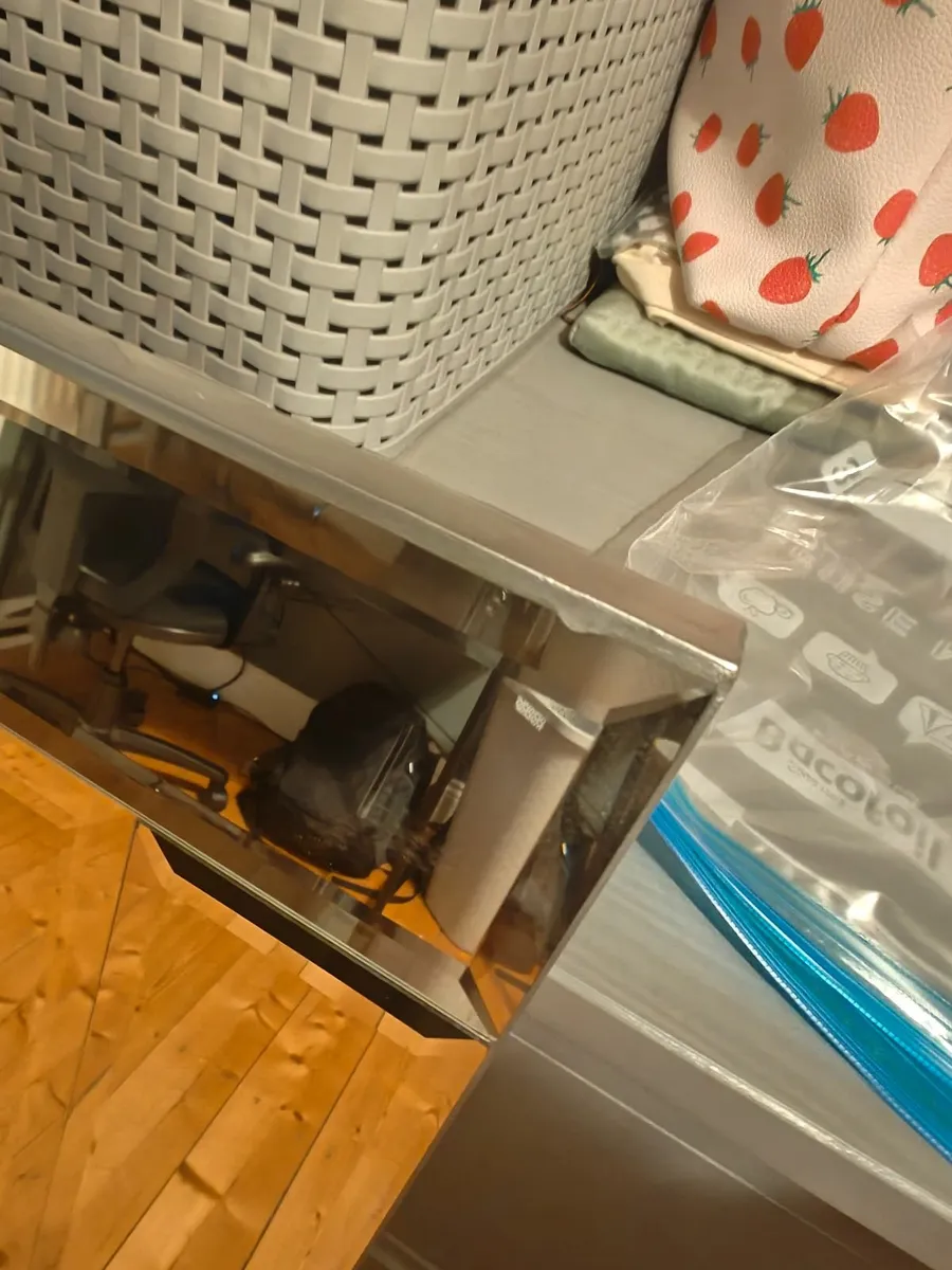 Large Wall Mirror FREE TO TAKE AWAY - Image 2