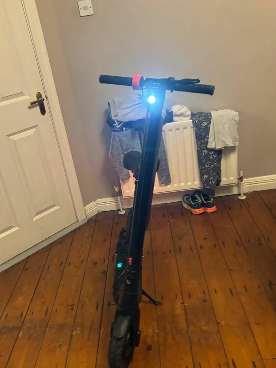 X8 e scooter - Image 3