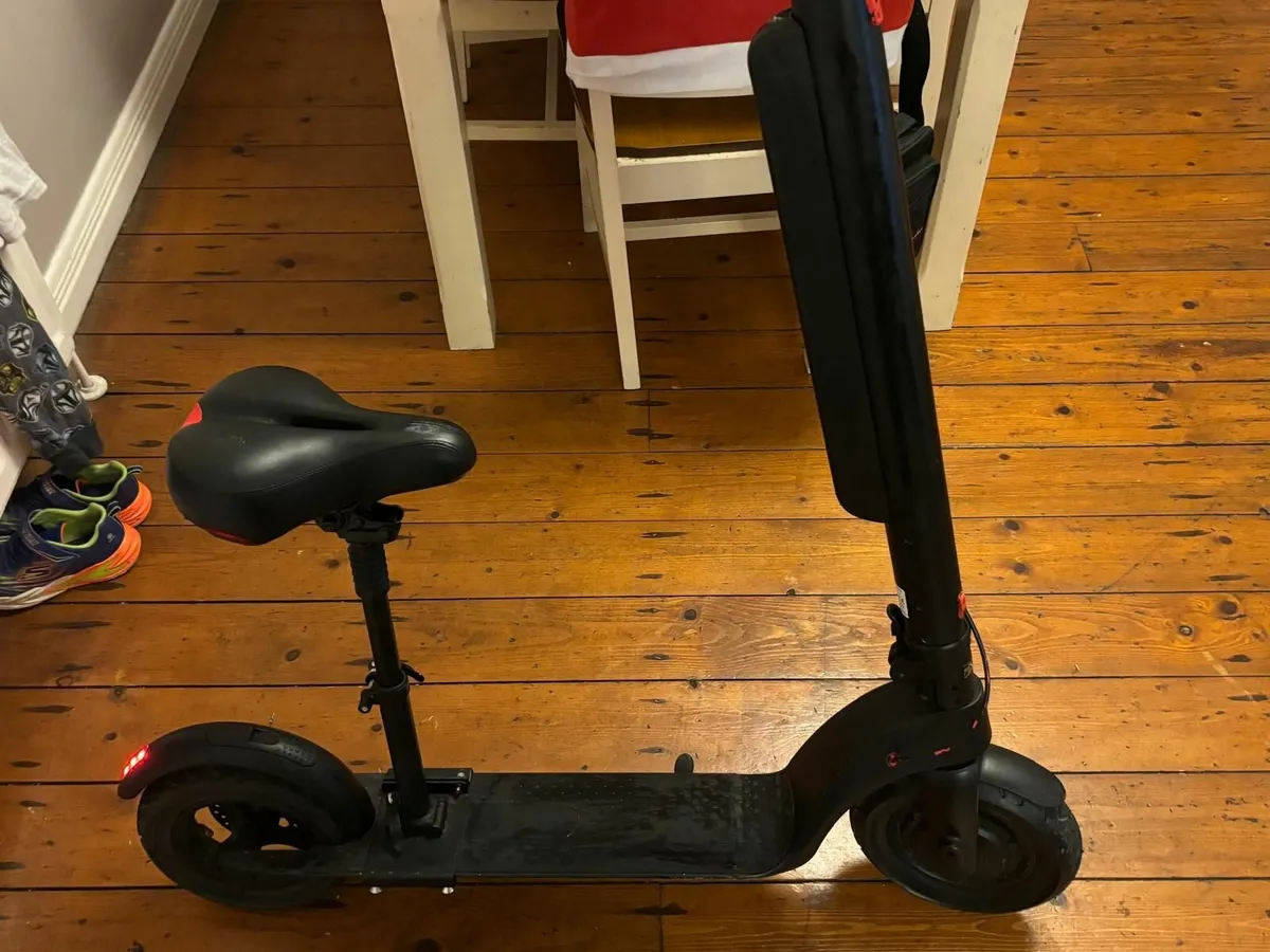 X8 e scooter - Image 1