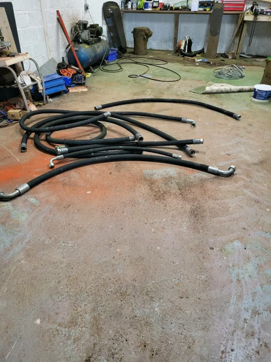 Hydraulic hoses - Image 2
