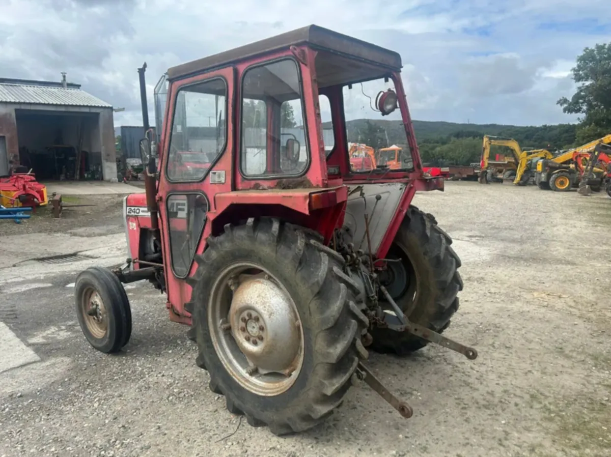 Massey Ferguson 240 - Image 4