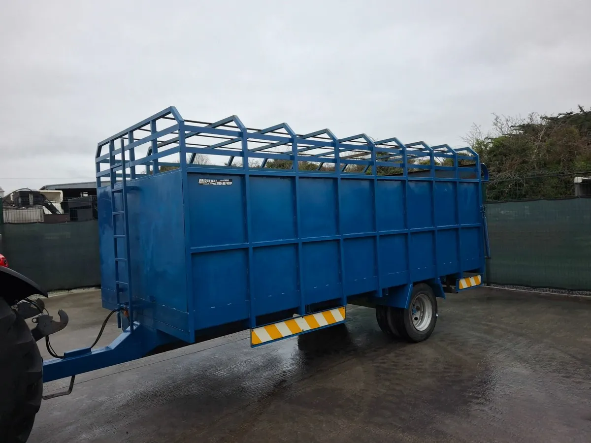 Cattle trailer 16x7 double axel - Image 3