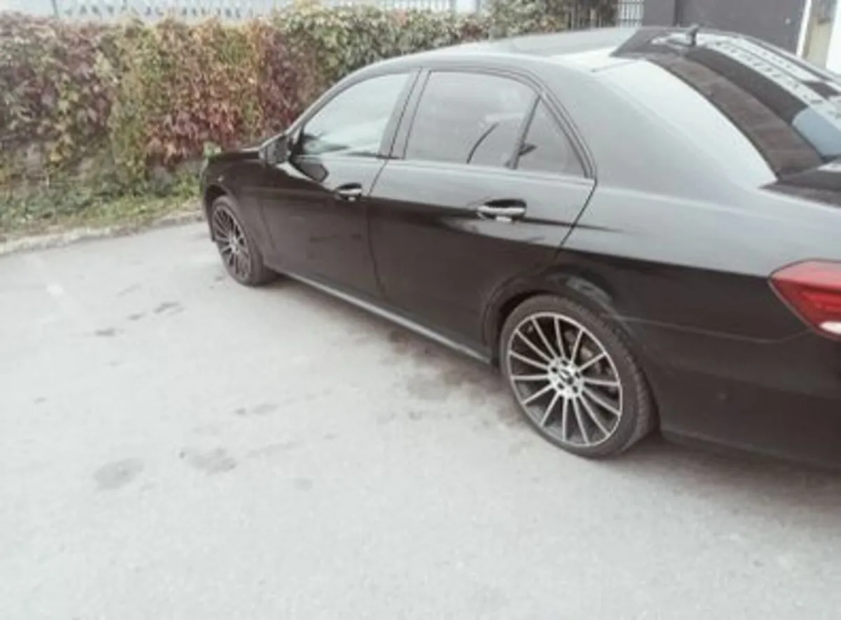 Genuine OEM S Class Alloy Wheels - Image 1