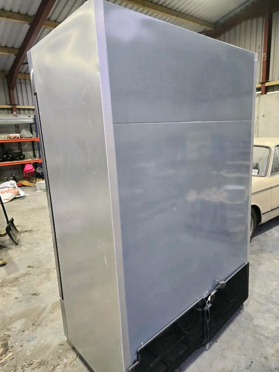 Commercial Fridge - Image 4