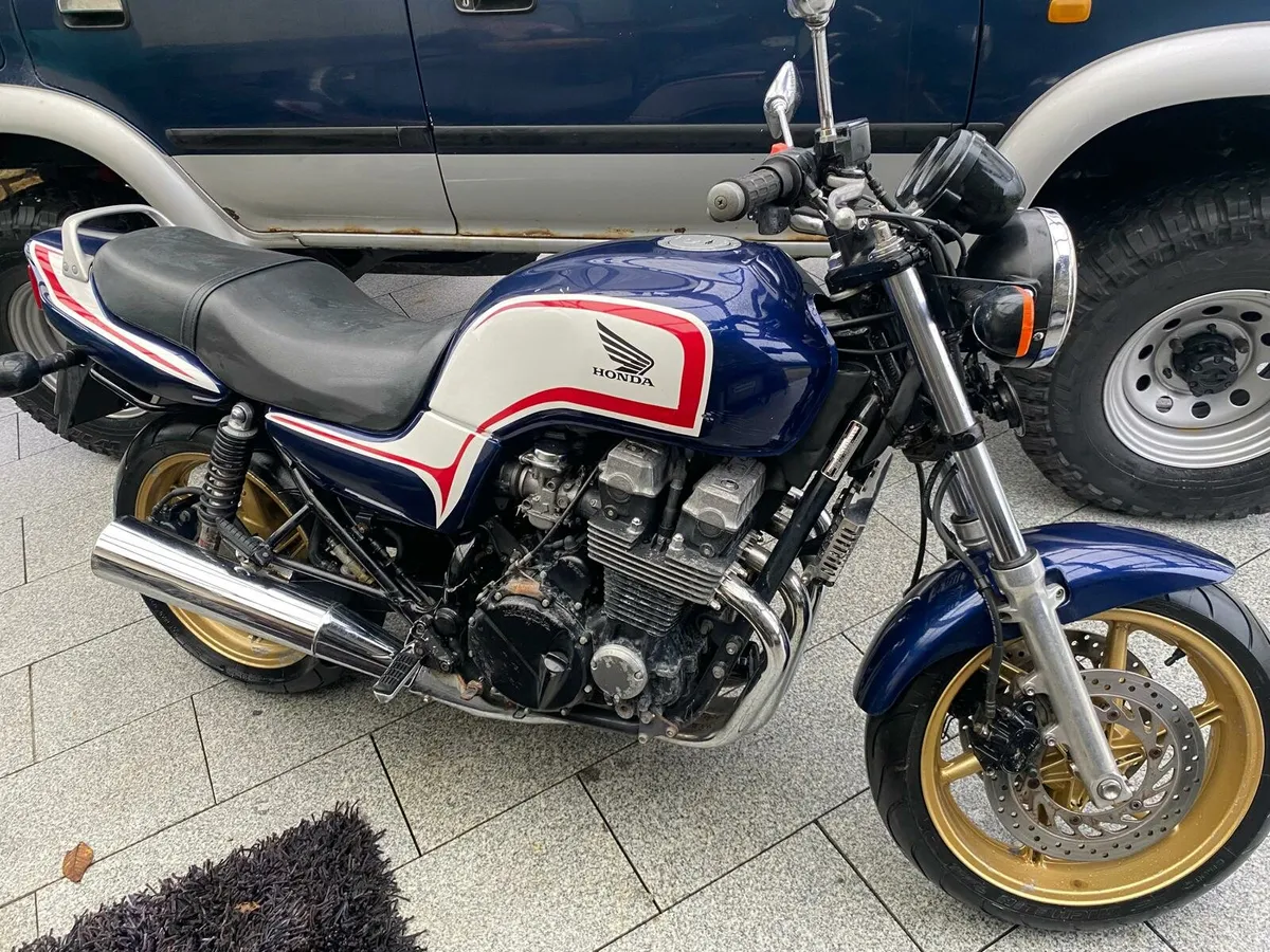 RARE HONDA CB750 ONLY 7K MILES - Image 1