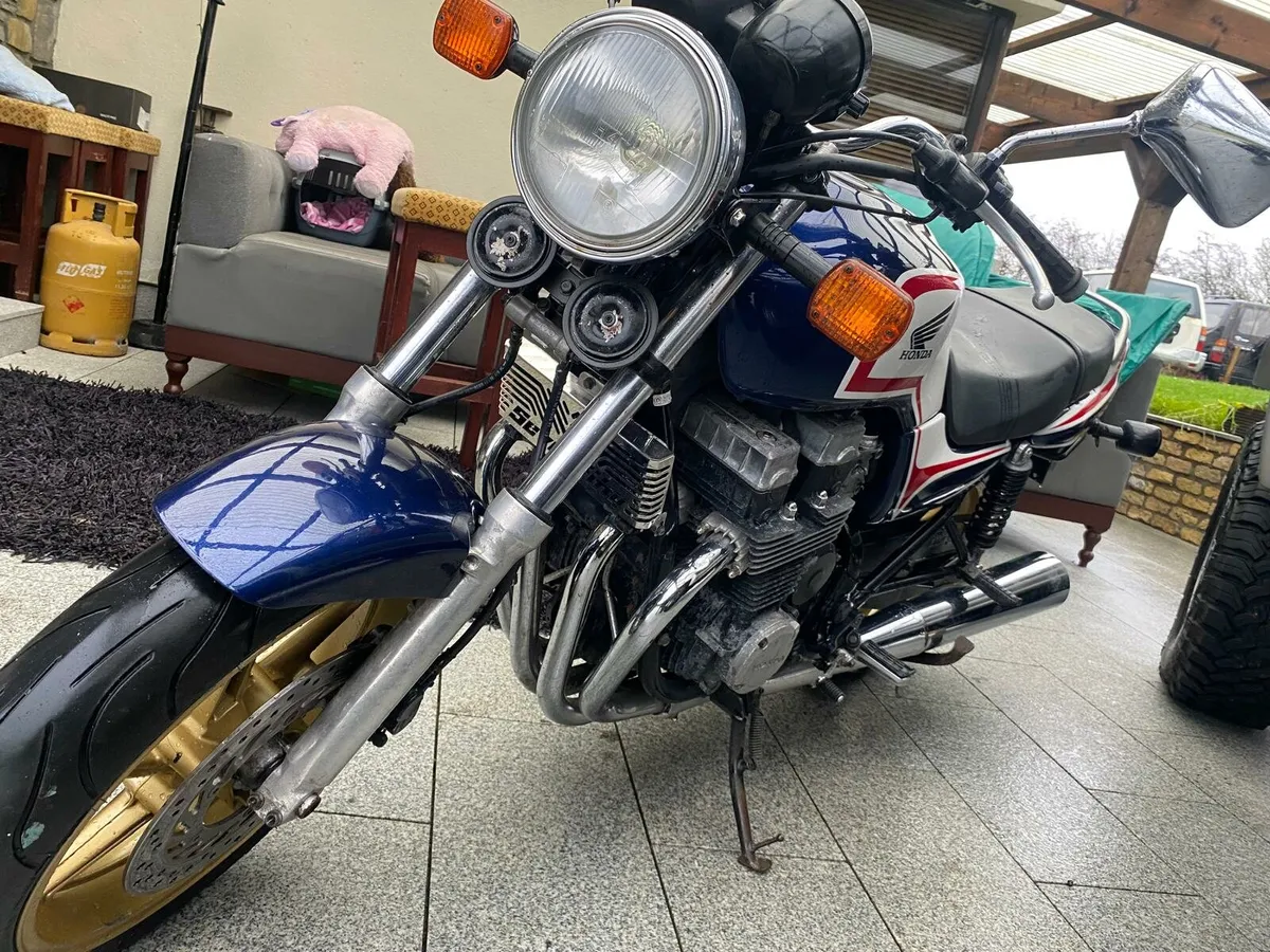 RARE HONDA CB750 ONLY 7K MILES - Image 3