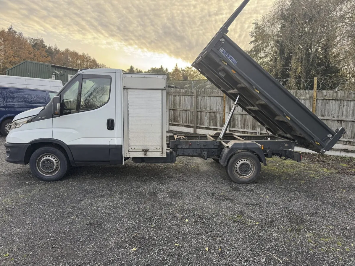 2022 Iveco Daily Tipper Van - Image 1