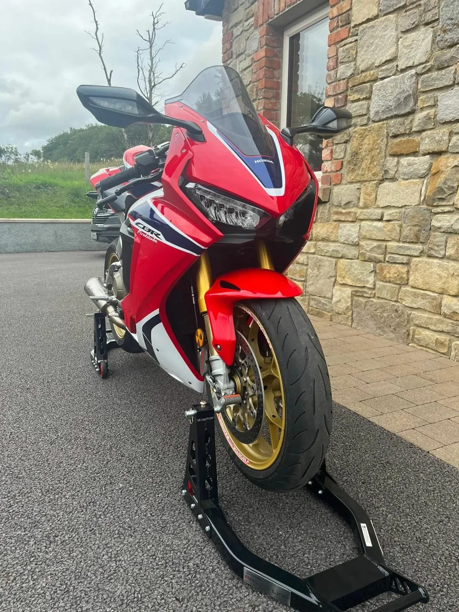 Honda cbr 1000RR SP fireblade - Image 4