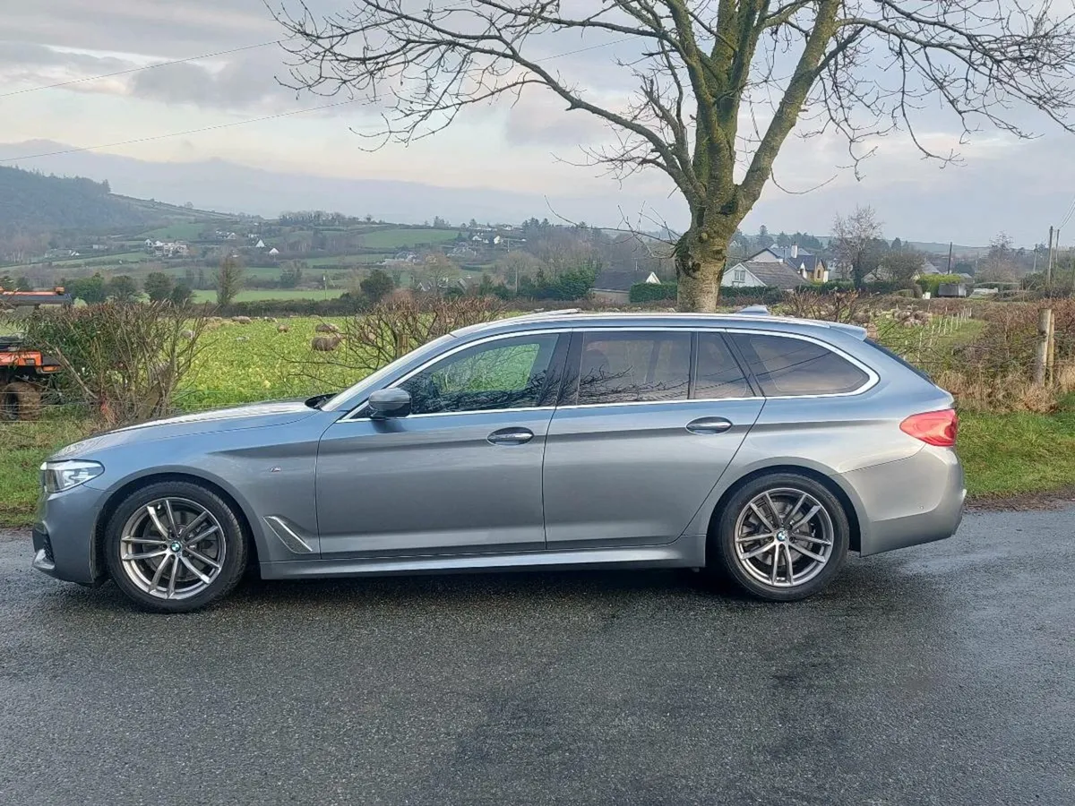 2018 BMW 520D M-SPORT TOURING - Image 2