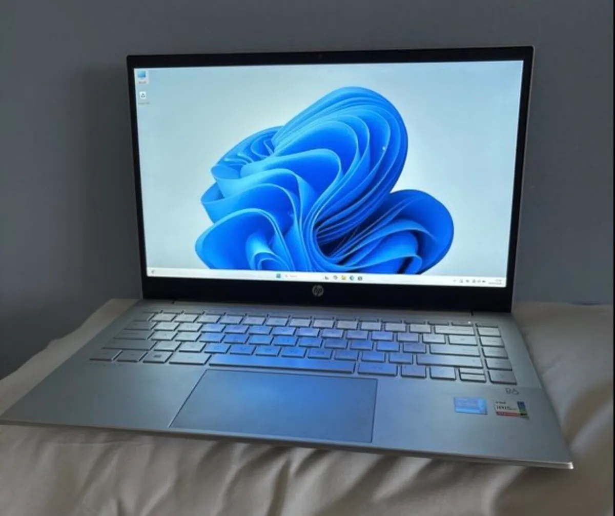 Hp pavilion - Image 2