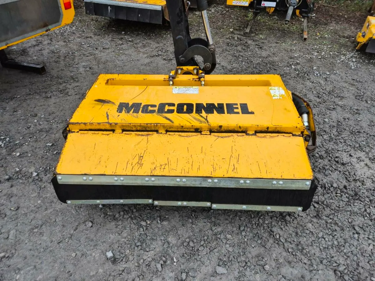 Mcconnel PA5570 Hedgecutter - Image 2