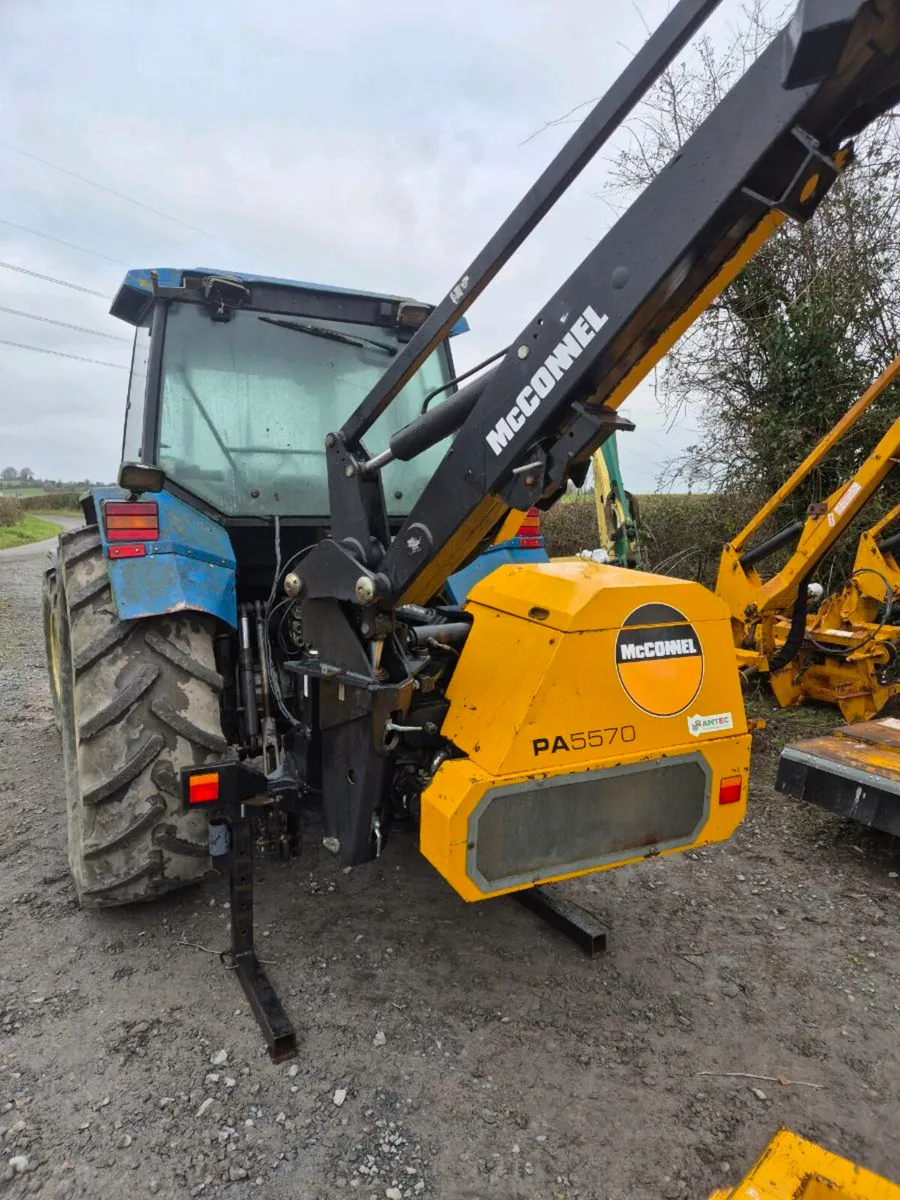 Mcconnel PA5570 Hedgecutter - Image 4