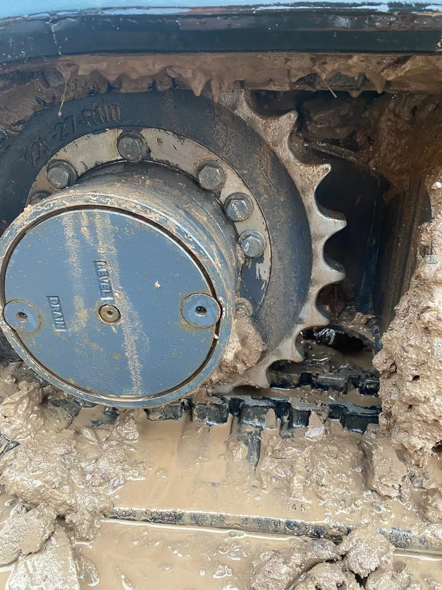 Komatsu PC26 - Image 3